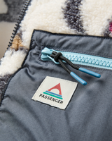 Ravi Sherpa Fleece Jacket in Abstract Trails Off-White