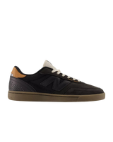 Numeric 440 V2 Shoes in Black & Gum