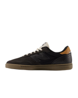 Numeric 440 V2 Shoes in Black & Gum