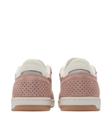 Numeric 440 V2 Shoes in Rose & White