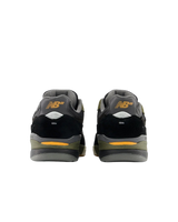 Andrew Reynolds 933 Shoes in Black & Olive