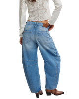 Good Luck Mid-Rise Barrel Jeans in Ultra Light Beam