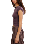 The Free People Womens Protagonist Cropped Cap Sleeve T-Shirt in Vintage Grape