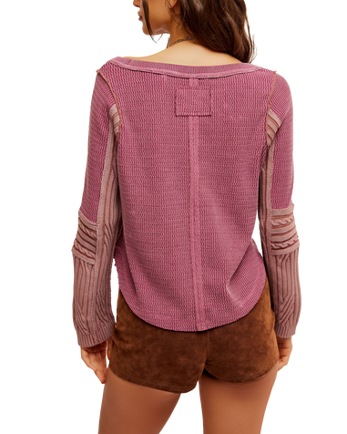 Swinging Cable Cuff Jumper in Vineyard Grape Combo