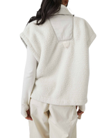 Scout It Out Fleece Gilet in Birch Tree