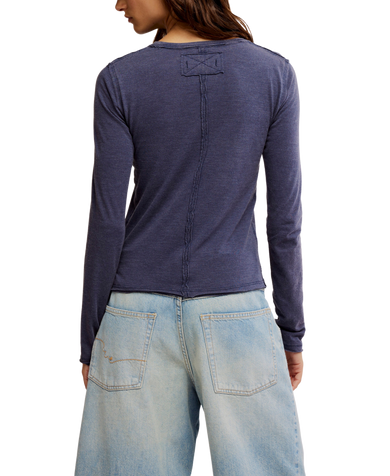 Nova Long Sleeve T-Shirt in Peacoat