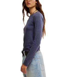 Nova Long Sleeve T-Shirt in Peacoat