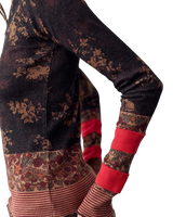 Easy Does It Printed Long Sleeve T-Shirt in Black Combo