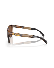The Oakley Frogskins Range Polarized Sunglasses in Prizm Tungsten, Brown Tortoise & Brown Smoke