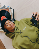 Chisel Hoodie in Moss