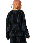 The Santa Cruz Womens Homebody Fleece Jacket in Black Daisy