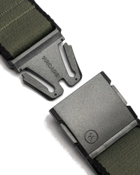 The Arcade Blackwood Belt in Ivy Green & Black