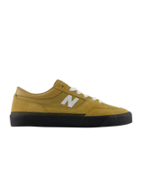 The New Balance Mens Franky Villani 417 Low Shoes in Camel & Black