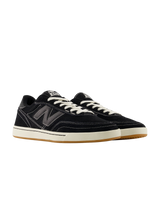 Numeric 440 V2 Shoes in Black & Sea Salt