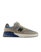 The New Balance Mens Andrew Reynolds 933 Shoes in Mushroom & Light Blue