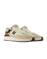NB Numeric Andrew Reynolds 933 Shoes in Quicksand & Sea Salt