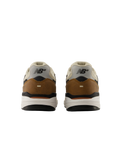 NB Numeric Andrew Reynolds 933 Shoes in Quicksand & Sea Salt
