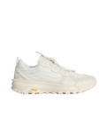 The Vans Womens Crosspath XC Gore-Tex MTE Shoes in White