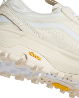 The Vans Womens Crosspath XC Gore-Tex MTE Shoes in White