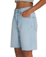 Sirelle Cut-Off Shorts in Light Stonewash