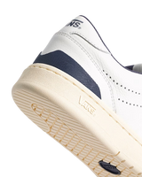 The Vans Mens Court Low Shoes in White & Navy