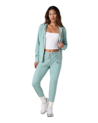 The Vuori Womens Performance Joggers in Sea Spray Heather