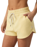 Halo Performance Shorts 2.0 in Lemon Snap Heather
